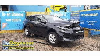 demontáž osobní automobily Kia Cee d Ceed Sportswagon (CDF), Combi 5-drs, 2018 1.0i T-GDi MHEV 12V 2022/10