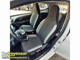 Toyota Aygo Aygo (B40), Hatchback, 2014 1.0 12V VVT-i picture 6
