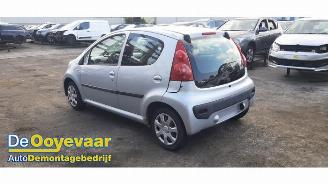 Peugeot 107 107, Hatchback, 2005 / 2014 1.0 12V picture 3