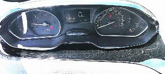 Peugeot 208 Peugeot 208 Style picture 10