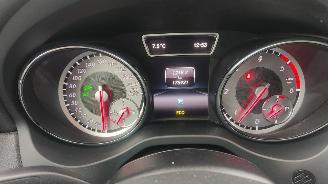 Mercedes GLA Mercedes-Benz GLA 200 leder navi amg line topstaat ! picture 9