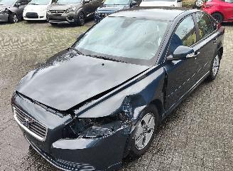 Unfallwagen Volvo S-40 Volvo S40 Lim. 1.6 D Drive Momentum 2010/3