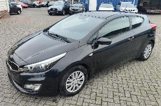 begagnad bil auto Kia Proceed Kia pro_cee\'d CVVT Edition 7 pro_cee\'d 2013/4