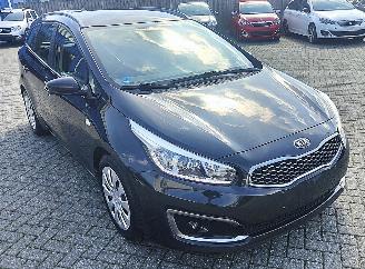 occasion passenger cars Kia Ceed Kia Ceed Sportswagon Edition 7  ( 1400 benzine ) 2017/9