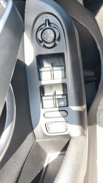 Fiat 500X 500 x 1,4 turbo miror picture 16
