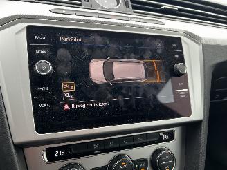 Volkswagen Passat 2.0 TDI bluemotion variant picture 13