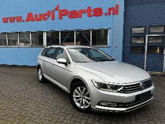 Schadeauto Volkswagen Passat 2.0 TDI bluemotion variant 2019/2