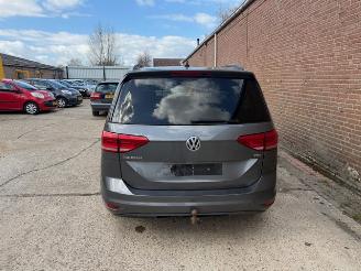 Volkswagen Touran 1.2 TSI 7 Persoons picture 4