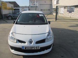 skadebil bedrijf Renault Clio  2008/2