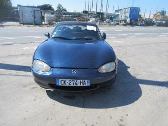 Unfallwagen Mazda MX-5  2000/4