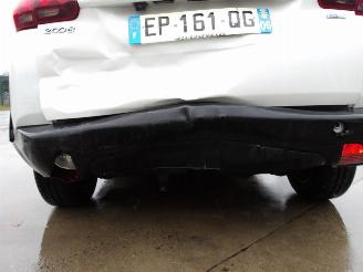 Peugeot 2008  picture 12