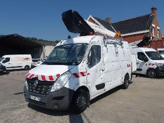 skadebil bedrijf Renault Master HOOGTEWERKER 2019/3