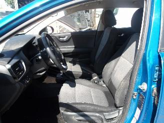 Kia Stonic  picture 16