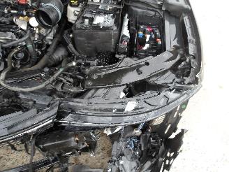 Volkswagen Golf GTI picture 17