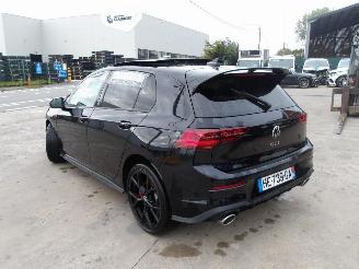 Volkswagen Golf GTI picture 9