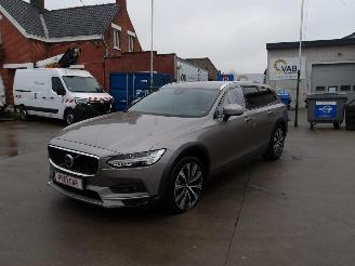 krockskadad bil auto Volvo V-90 B5 PRO AWD 2022/2