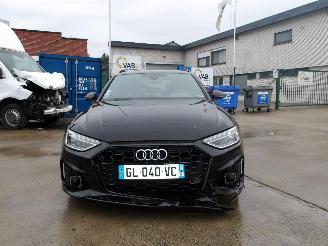Schadeauto Audi A4 S-LINE 2023/1