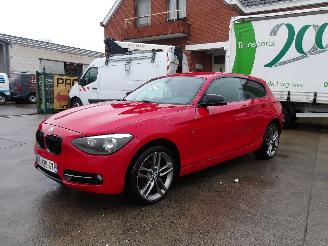krockskadad bil auto BMW 1-serie M-SPORT 2015/10