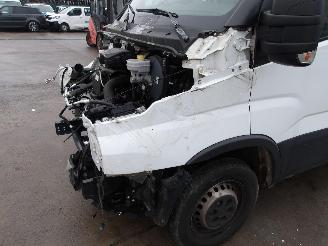 Iveco Daily 35 S16 picture 9