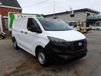 krockskadad bil bedrijf Ford Transit CUSTOM 2024/3