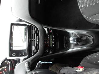 Peugeot 208 1.2 PURE TECH picture 16