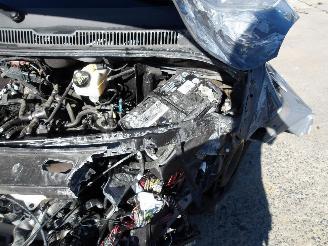 Volkswagen Transporter T6 picture 17