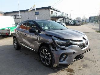 uszkodzony samochody osobowe Renault Captur  2021/10