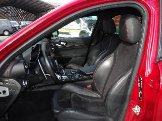 Alfa Romeo Giulia QV 2.9 510CV picture 11