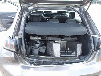 Peugeot 208 1.2 PURE TEC picture 19