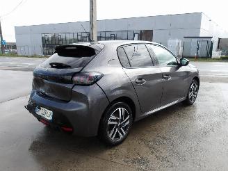 Peugeot 208 1.2 PURE TEC picture 5