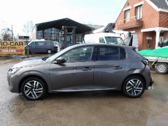 Peugeot 208 1.2 PURE TEC picture 8
