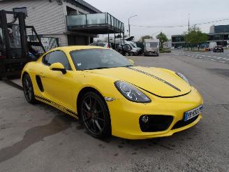 Damaged car Porsche Cayman  2013/1