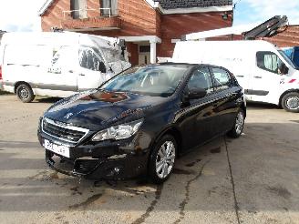 skadebil auto Peugeot 308  2014/5