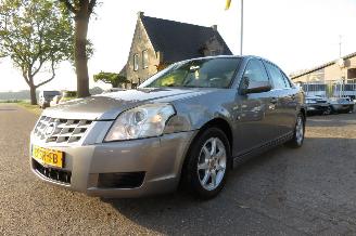 damaged passenger cars Cadillac BLS 2.0T 175pk Business, airco enz 2006/4