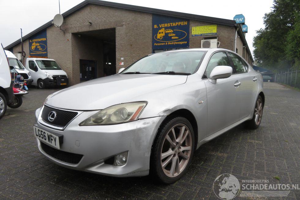 Lexus IS 220D SEDAN RHD UITVOERING !!!! ENGELS KENTEKEN