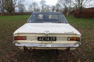 Opel Commodore 2.5 S AUTOMATIC picture 13