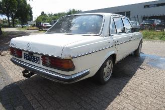 Mercedes 200-300D 200 DIESEL 123 TYPE SEDAN picture 15