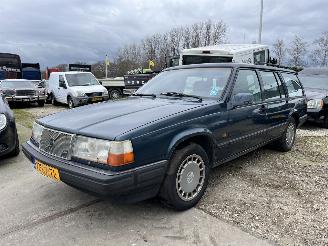 damaged passenger cars Volvo 940 Estate GL 2.3i 1991/1