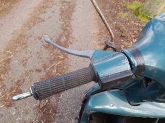 Vespa  125 cc klassieke motorfiets voor restauratie picture 39