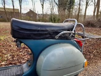 Vespa  125 cc klassieke motorfiets voor restauratie picture 47