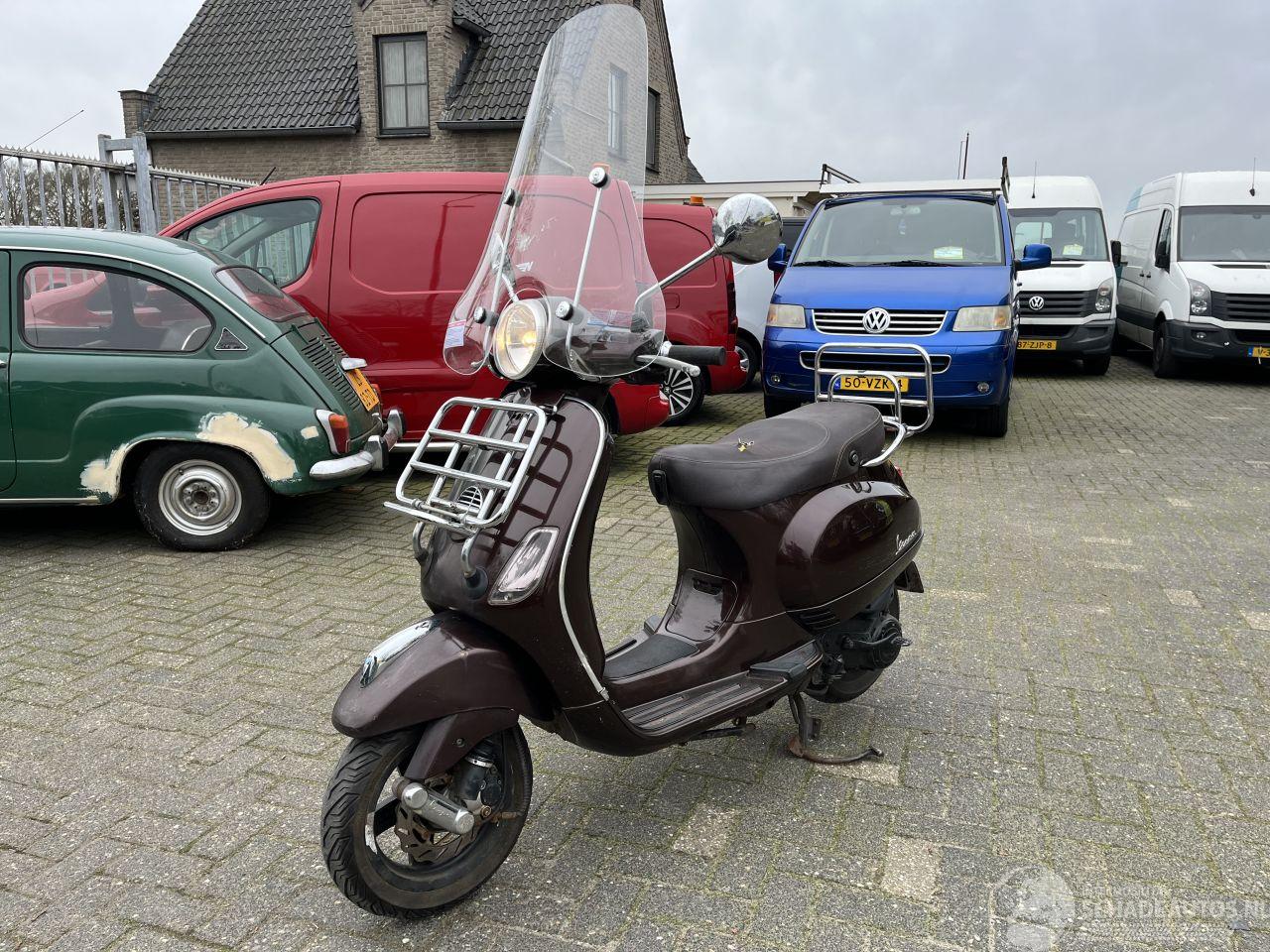 Piaggio  VESPA LX 50 BROMSCOOTER