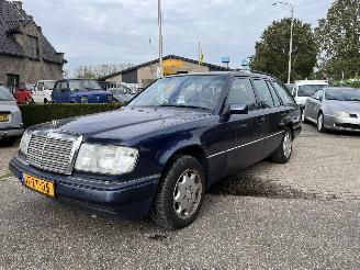 Auto incidentate Mercedes 200-280 E280 ELEGANCE 7 PERSOONS UITVOERING, AIRCO, PRIJS IS INCL. BTW !!! 1995/1