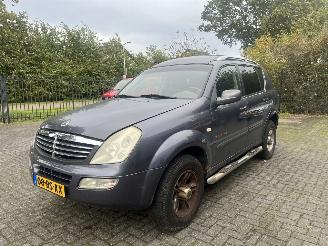 krockskadad bil auto Ssang yong Rexton RX 270 Xdi HR VAN UITVOERING 2005/2