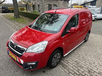 Peugeot Partner 120 1.6 BlueHDi 100 L1 Premium Pack, navigatie, airco, pdc, enz enz picture 26