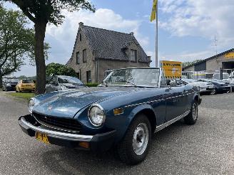 Coche accidentado Fiat 124 1800 Sport Spider 1976/2