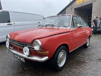 krockskadad bil auto DAF 55 T coupe, schuurvondst 1970/10