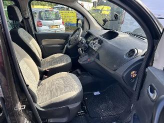 Renault Kangoo Fanily II 1.6-16v Expression Airco picture 21