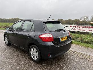 Toyota Auris 1.8 Full Hybrid Business picture 5