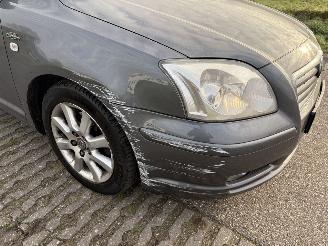 Toyota Avensis 2.2 D-4D D-CAT WAGON LINEA LUNA  PRIJS IS INCL. BTW !!!! picture 22