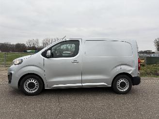 Peugeot Expert 1.6 BLUE HDI L1/H1 AIRCO, NAVIGATIE, PDC ENZ 81.000 KM N.A.P. picture 4